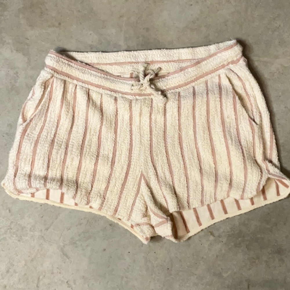 Faherty Cream and Pink Athletic Shorts with Elastic Waistband size L